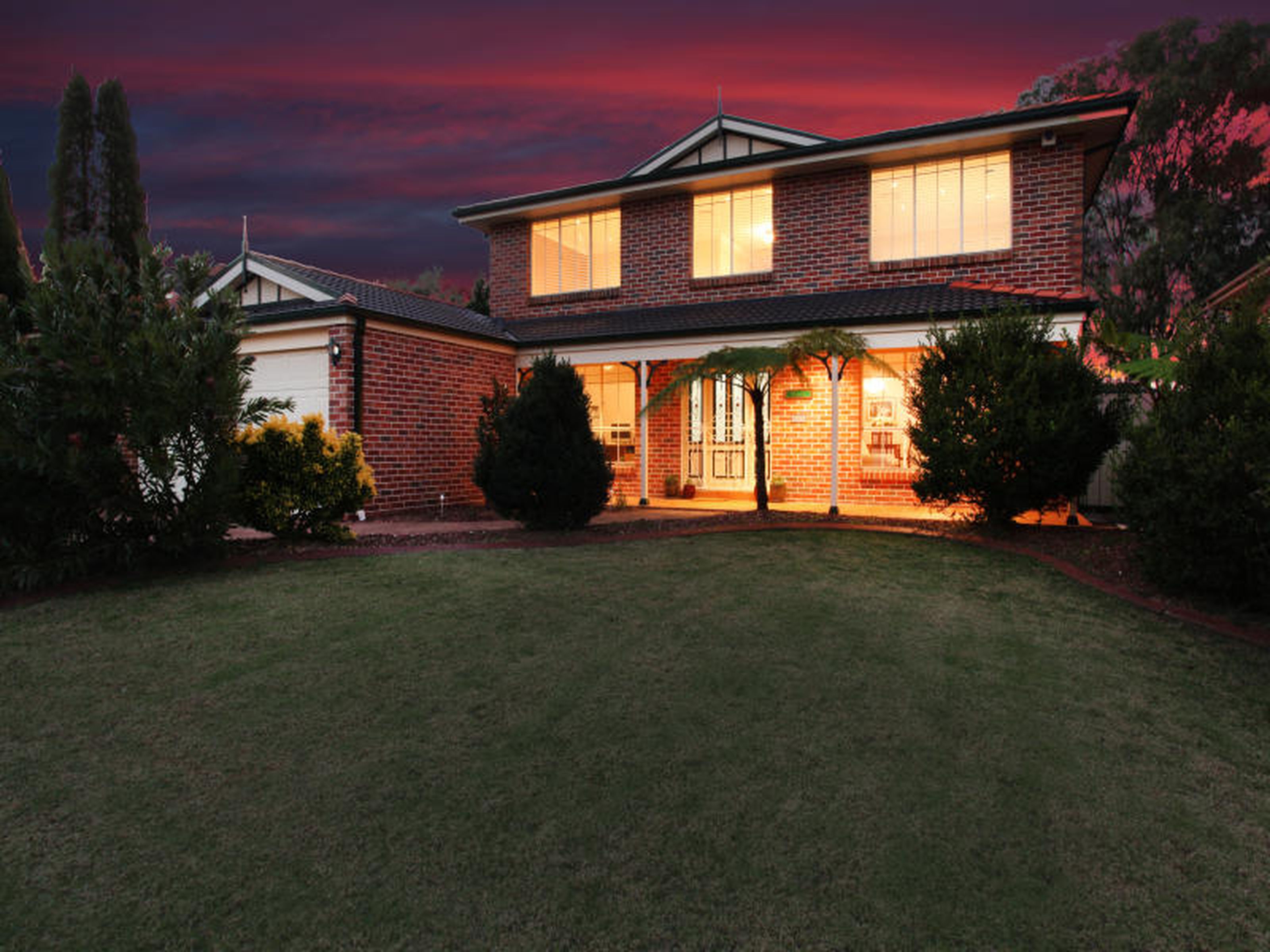 6 Buyu Road, GLENMORE PARK
