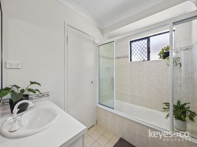11 Redbank Court, Mount Louisa