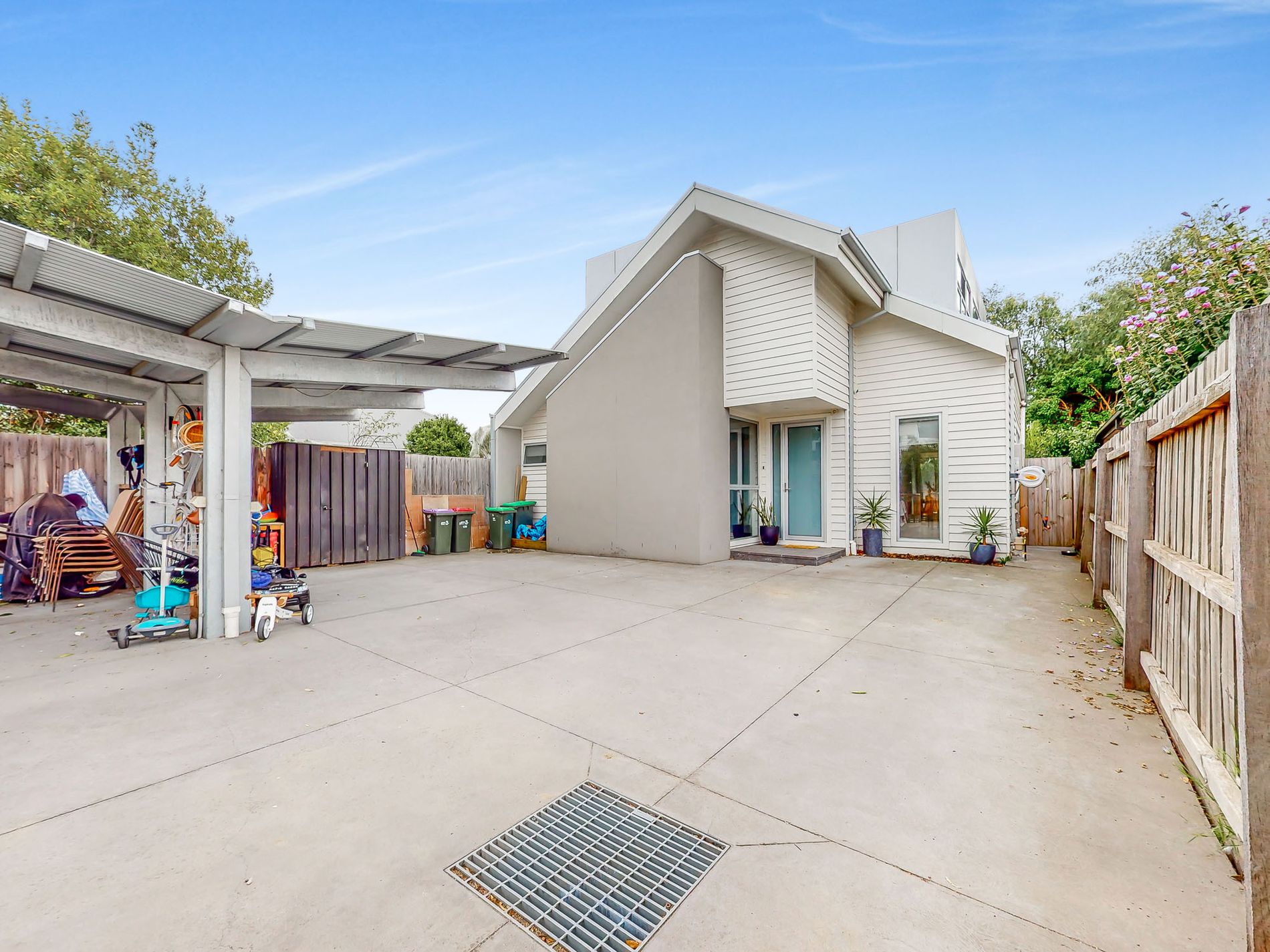 2 / 100 Kororoit Creek Road, Williamstown