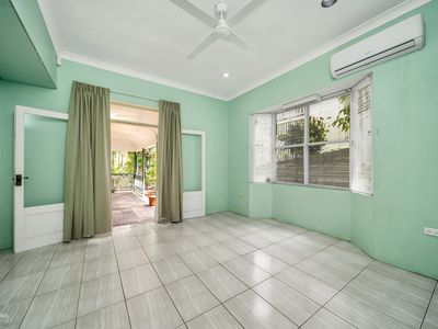 1 Moule Drive, Whitfield