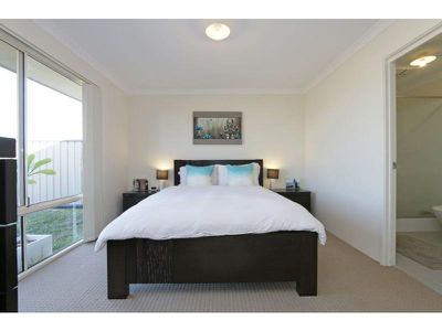 20 Terracina Parkway, Piara Waters