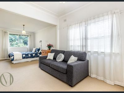 10 Dora Crescent, Dundas