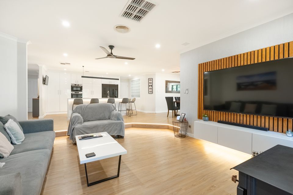 18 Oak Way, Baldivis