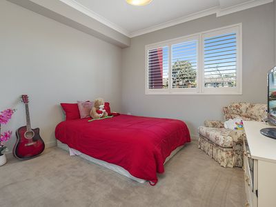 7 / 5 Sherwin Avenue, Castle Hill