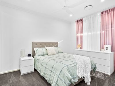 8 Cornfield Road, Calderwood