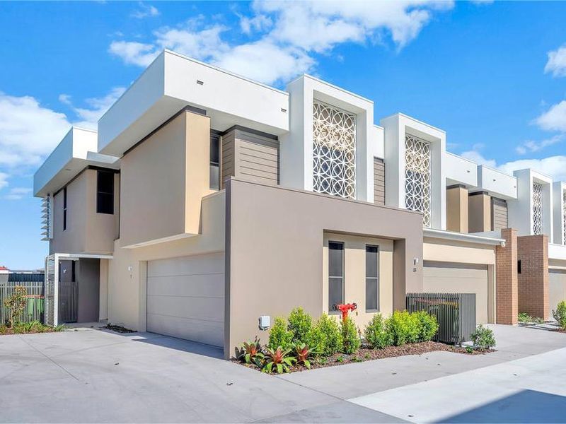 5 / 37 Sickle Avenue, Hope Island