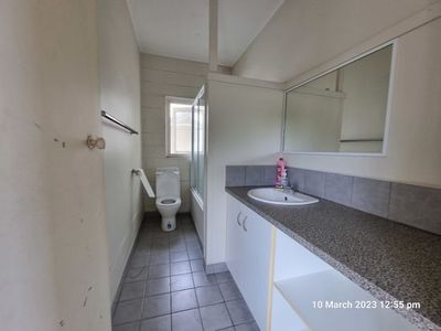 2 / 66 goondoon st, Gladstone Central
