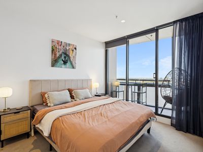 2207 / 1 Geoffrey Bolton Avenue, Perth