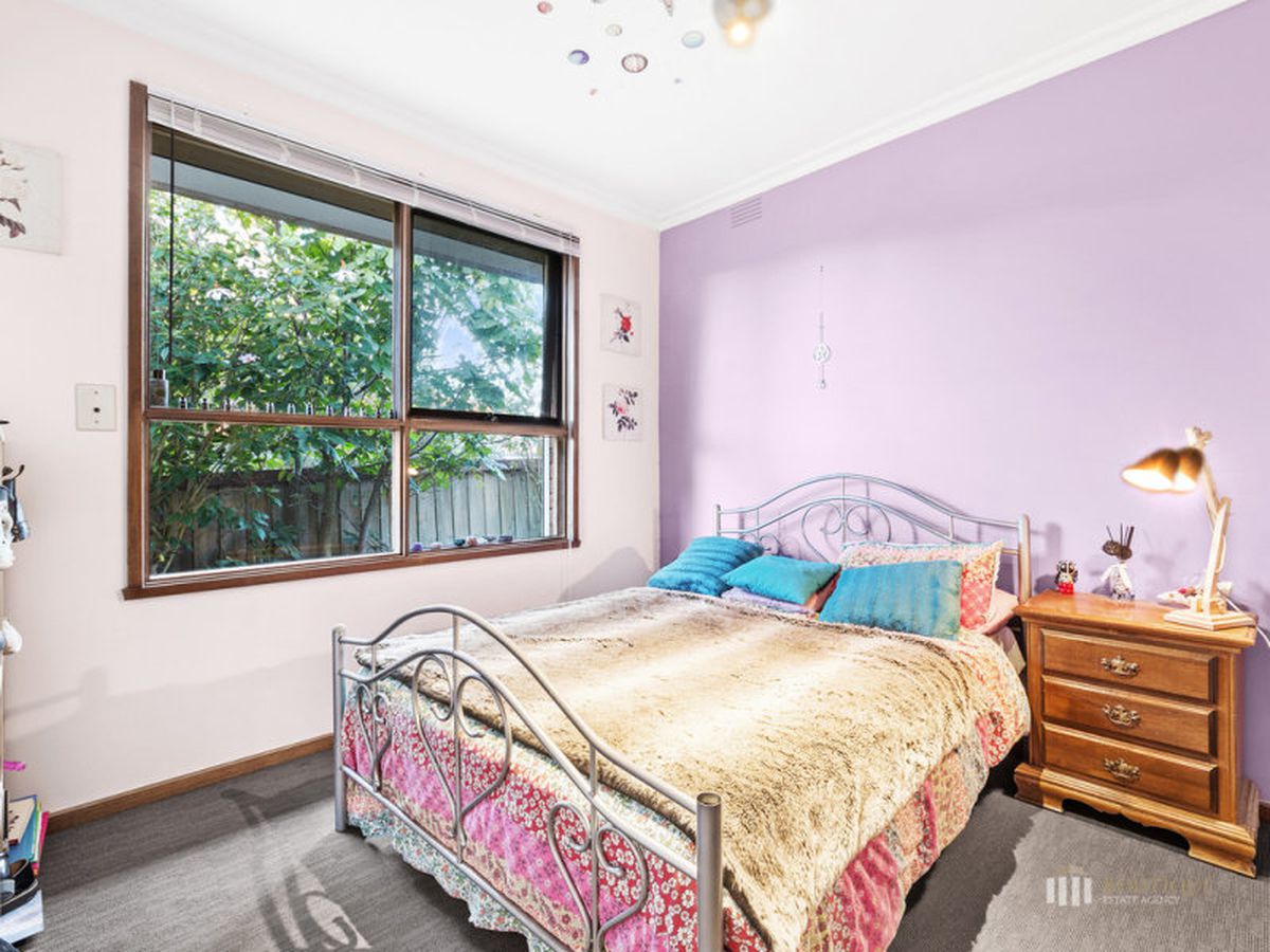 32 Somerset Drive, Dandenong North