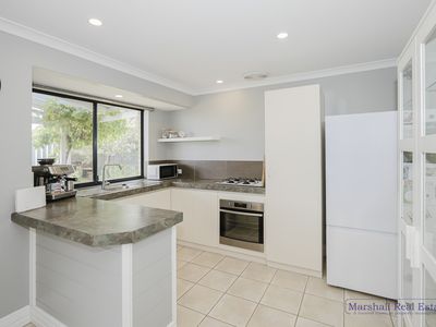 32 Thicket Circuit, Banksia Grove