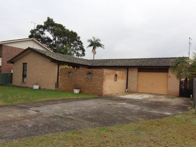 13 Kennewell Parade, Tuncurry