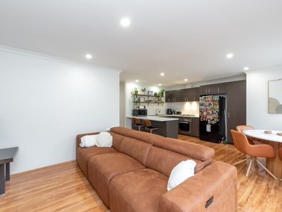 8B Lancing Way, Balga