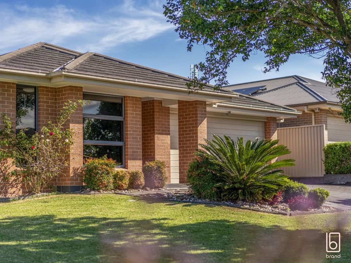 37 Grasstree Avenue, Woongarrah