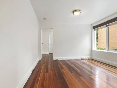 4 / 5 McGrath Court, Richmond