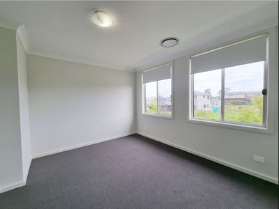 7 Ray Simpson Avenue, Bardia