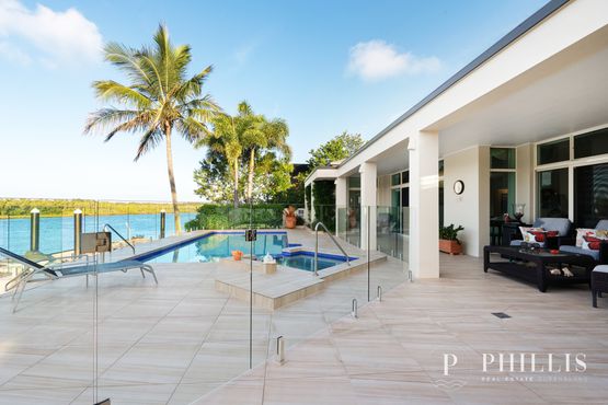7364 Marine Drive East, Sanctuary Cove