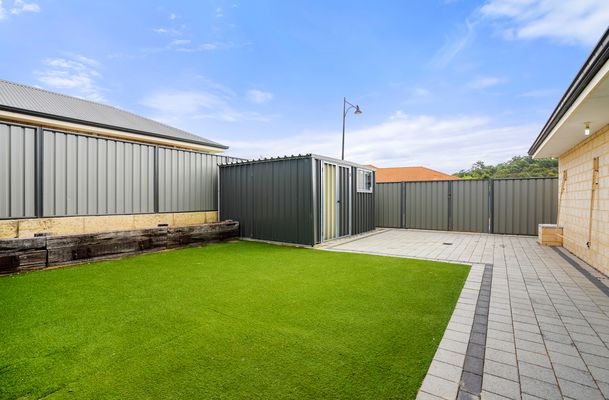 53 Colreavy Ramble, Baldivis