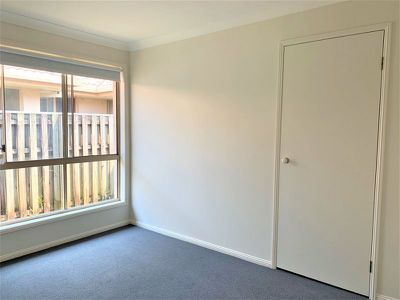 1 / 112 Greenacre Drive, Parkwood