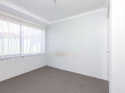64 Mosedale Avenue, Usher