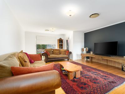 167 Halloran Drive, Jerrabomberra