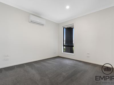 1 Gudali Walk, Clyde North