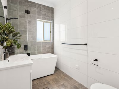 41 Brendon Avenue, Farmborough Heights