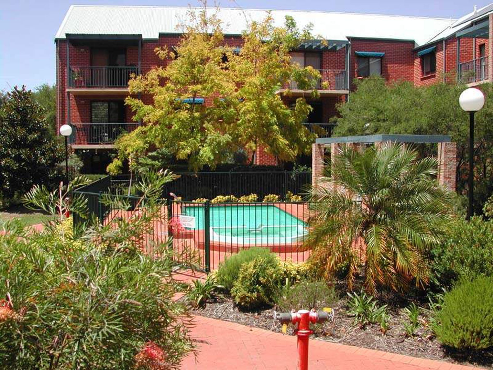 12 / 2 Kensington Mews, Waterloo