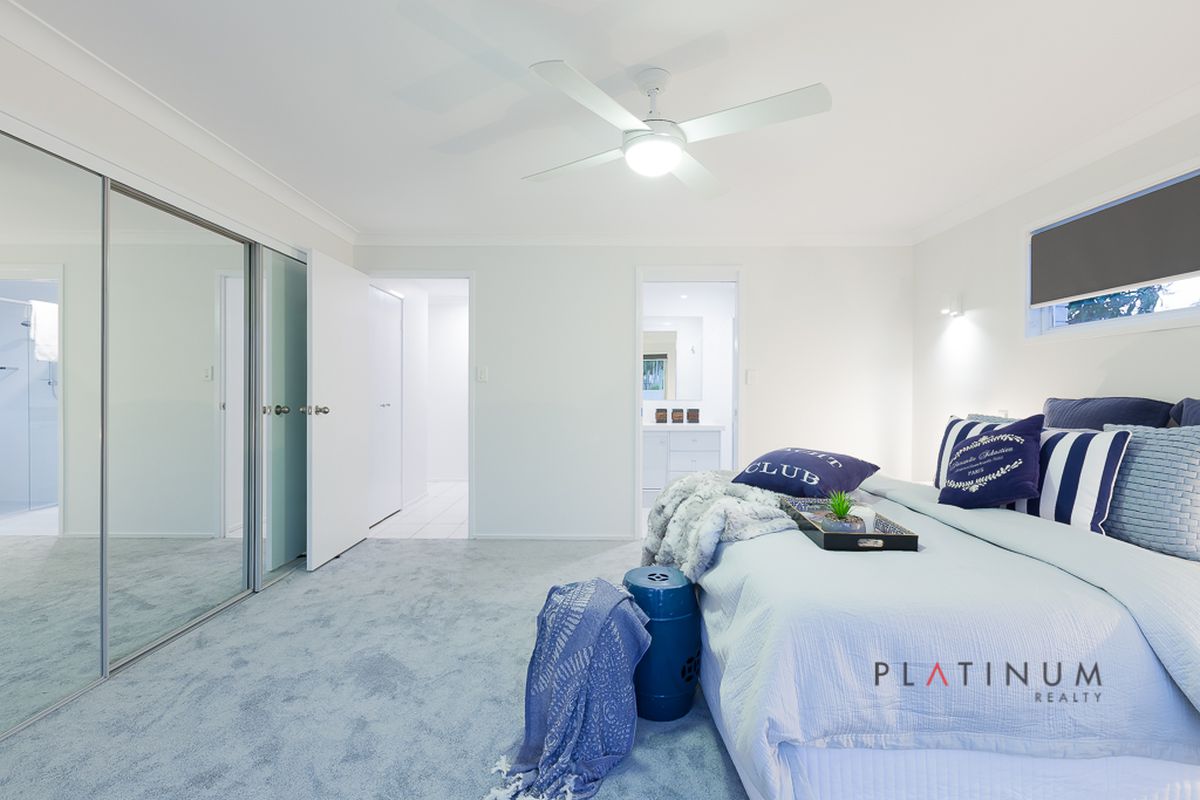 141 Santa Cruz Boulevard, Clear Island Waters