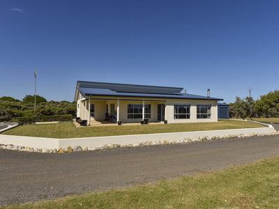 21 LAKESIDE DRIVE, Beachport