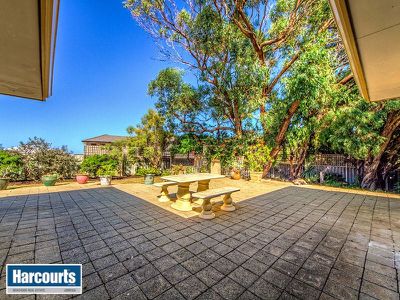 121 Lagoon Drive, Yanchep