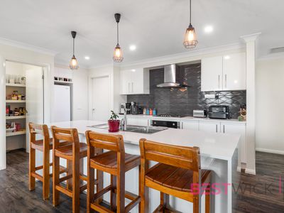 73 Graham Drive, Kelso