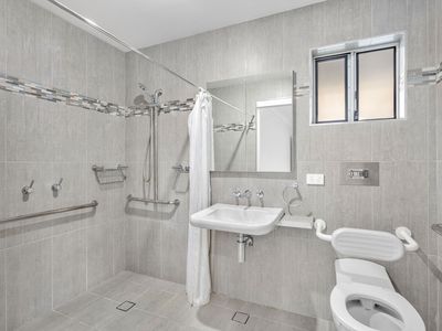 2B Fig Tree Court, Forster