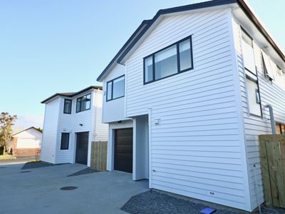 8a Britannia Place, Half Moon Bay