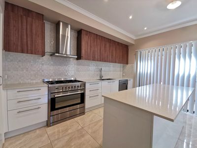 50 Sunnybank Drive, Point Cook