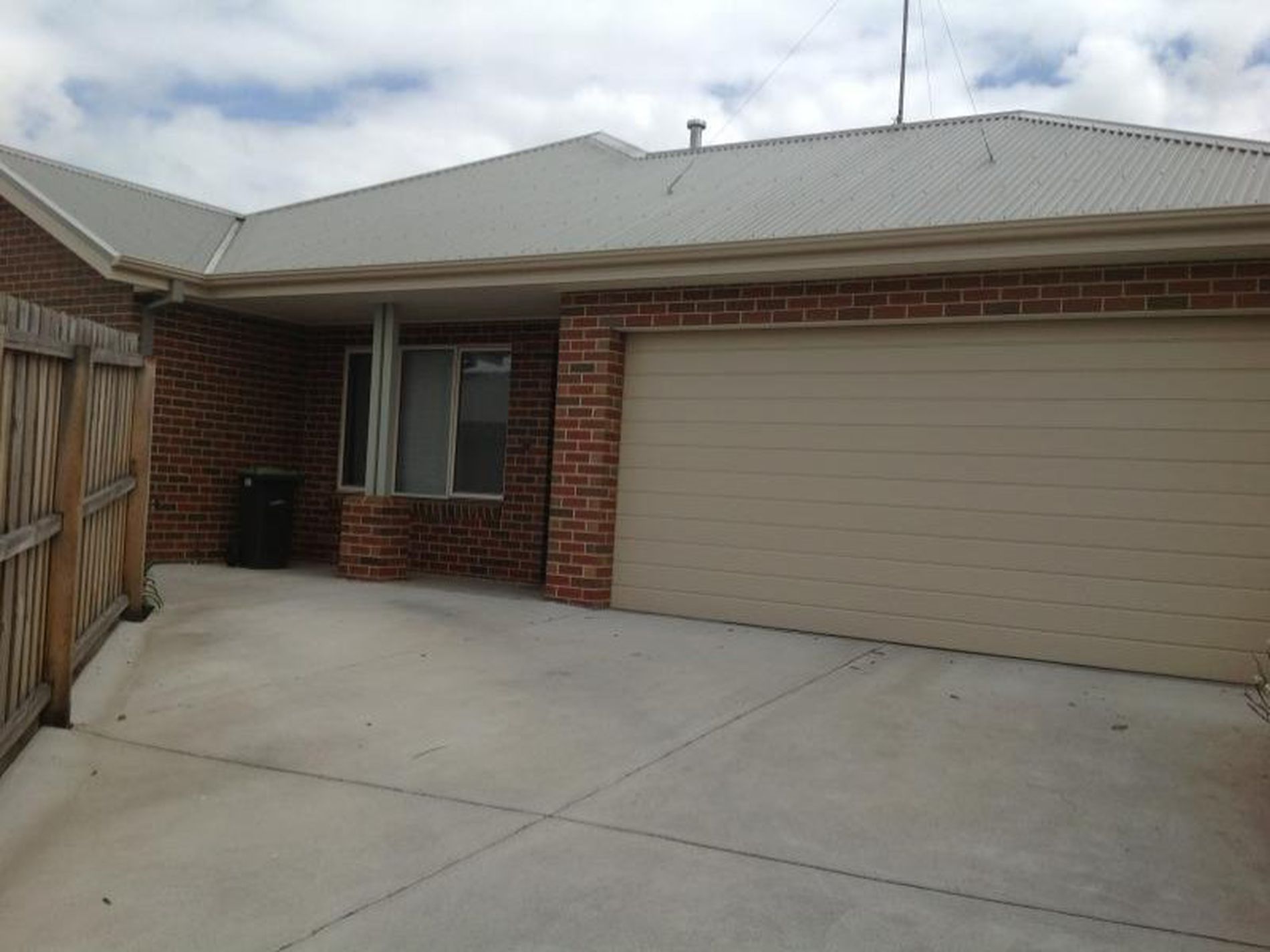 2 / 29 Leila Crescent, Bell Post Hill