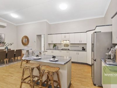 58 Sea Eagle Circuit, Douglas