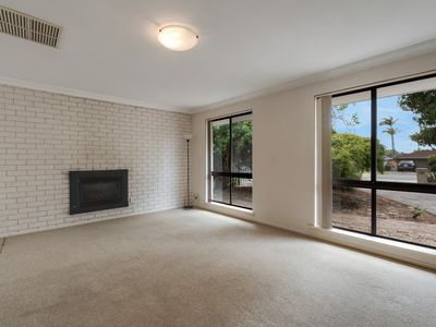 3 Orberry Place, Thornlie