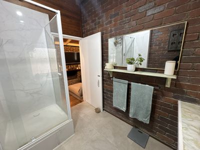146 Scotts Lane, Runnymede