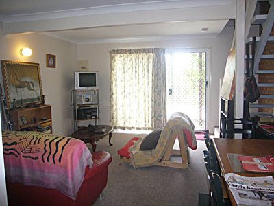 2 / 108 Smith Road, Woodridge