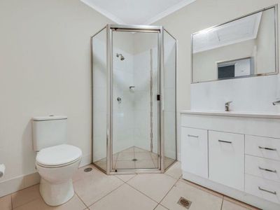 19 / 1 Collins Lane, Kin Kora