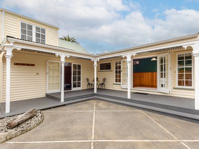 10 Domain Road, Otaki