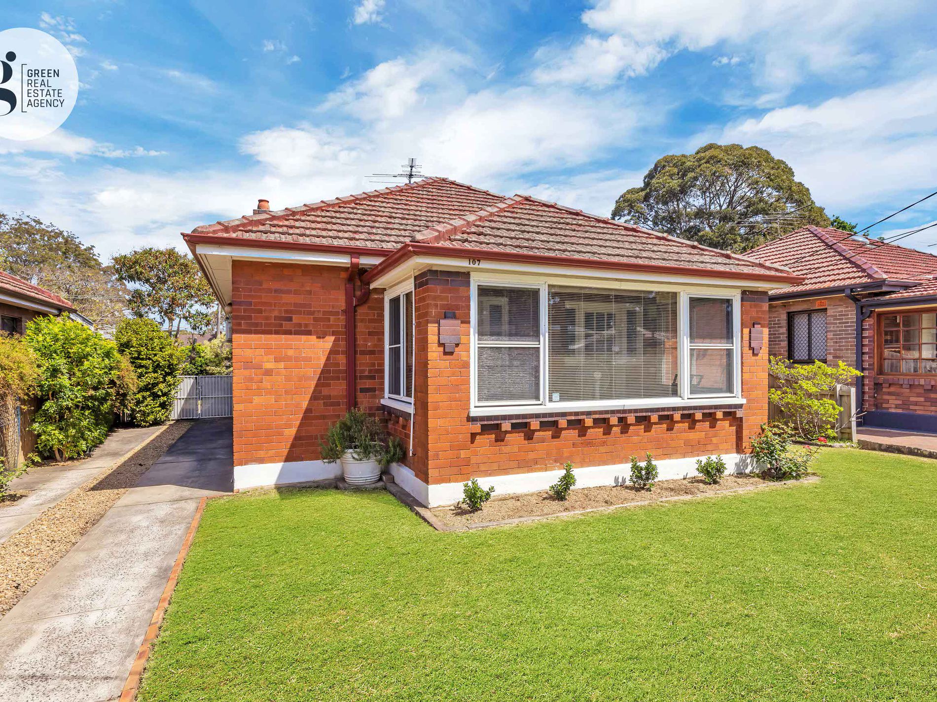 107 Cobham Ave, Melrose Park