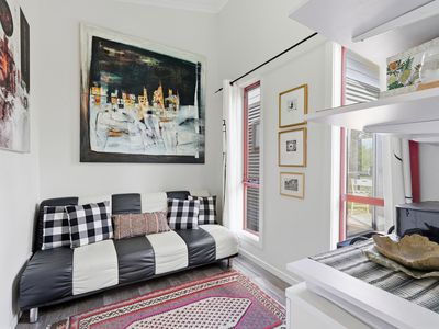 9 Glovers Road, Deep Bay