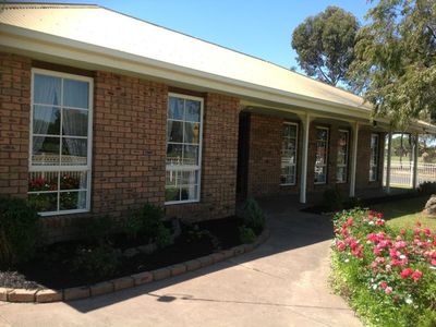 84 Reynolds Road, Belmont