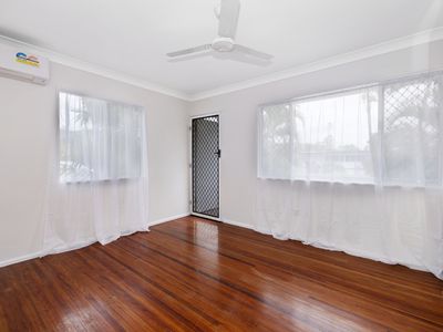 12 Alleena Street, Cranbrook