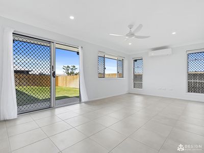2 / 4 Arthur Appleton Place, Norman Gardens