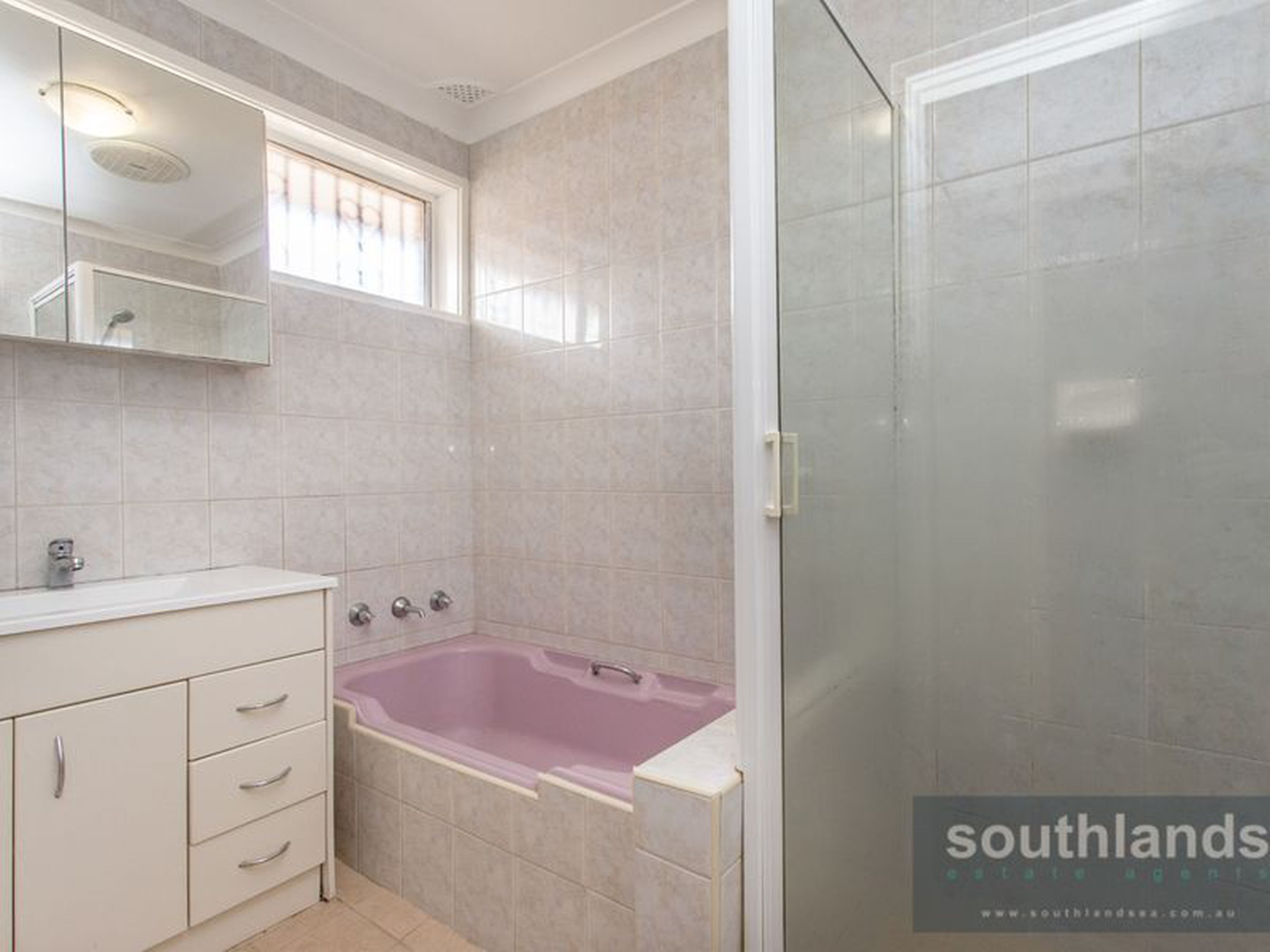 2 Stapley Street, KINGSWOOD