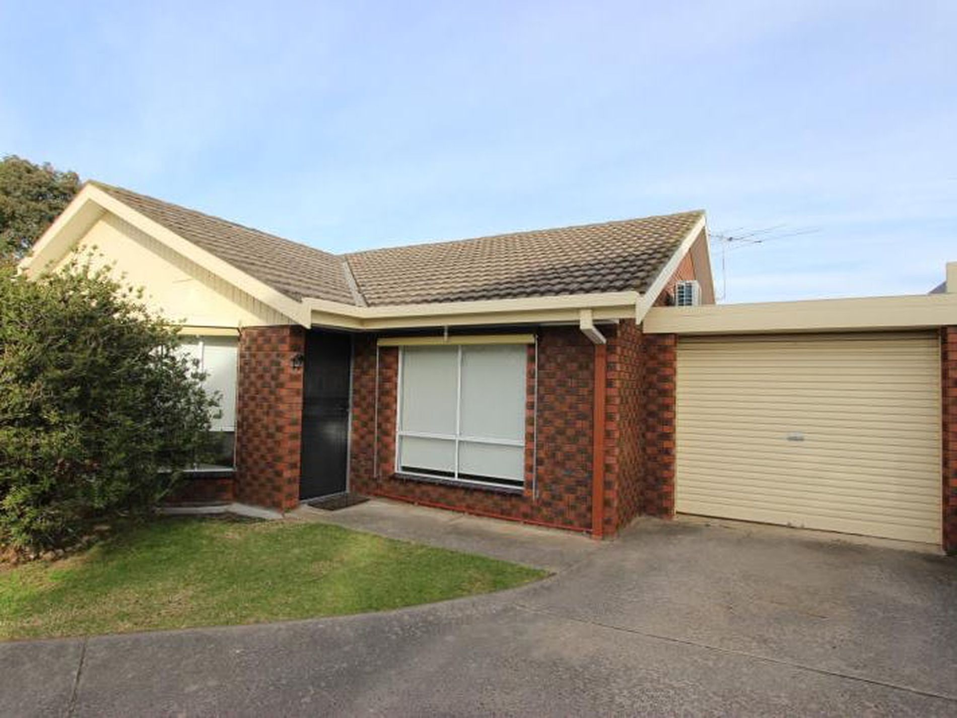 2 / 236 High Street, Belmont