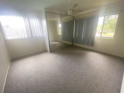 9 Warrina Road, Bradbury