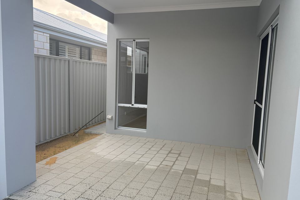 22 Boodalang Cres, Rockingham